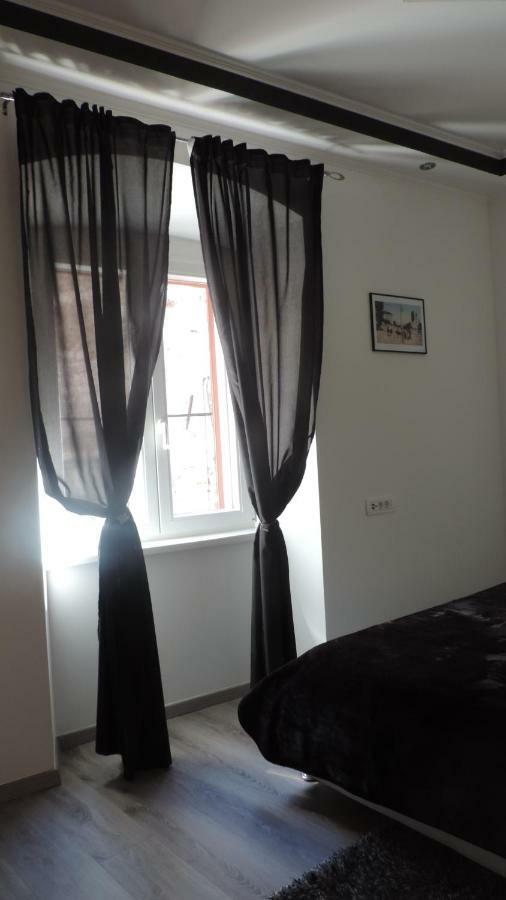 Apartment & Room Ivan ชิเบนิก ภายนอก รูปภาพ