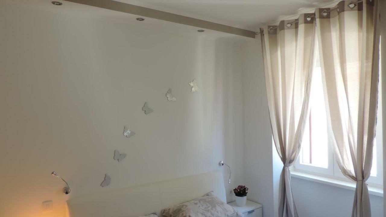 Apartment & Room Ivan ชิเบนิก ภายนอก รูปภาพ